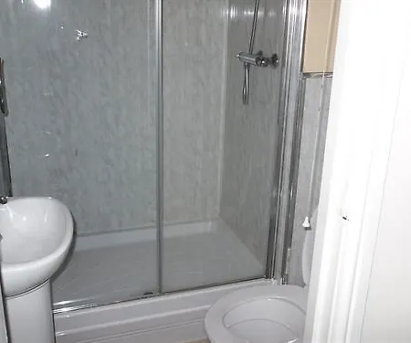 Otel Alpine 2*